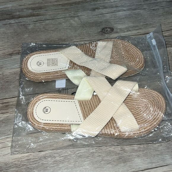 Sandals  - Picture 1 of 2